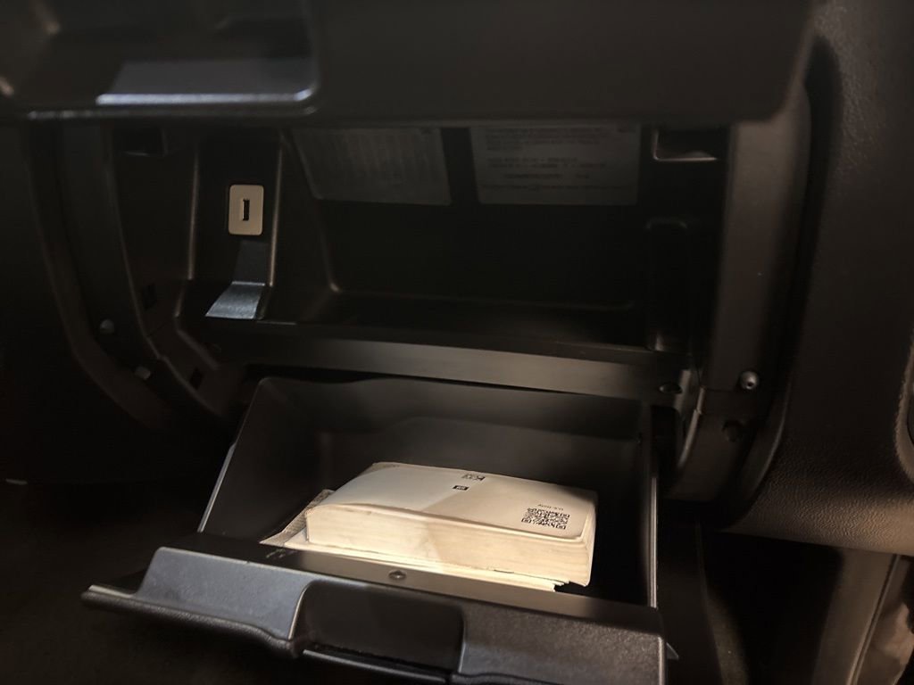 Used 2016 Chevrolet Silverado 1500 LT w/ All Star Edition image 38