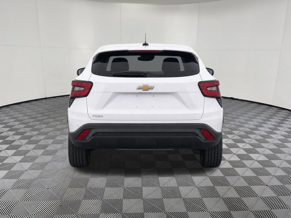 Certified 2024 Chevrolet Trax LS w/ LS Convenience Package FWD image 34