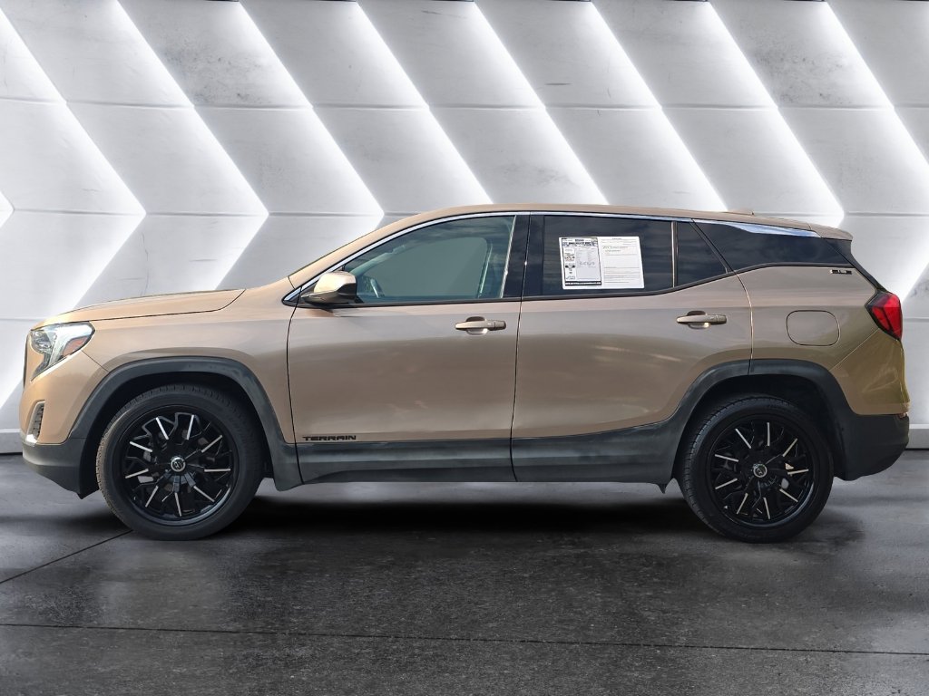 Used 2018 GMC Terrain SLE image 2