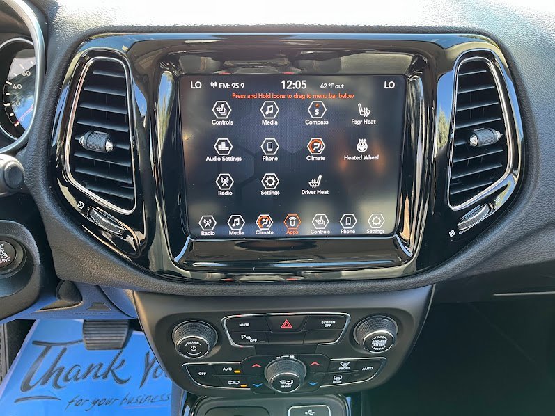 Used 2019 Jeep Compass Limited w/ Safety & Security Group image 17