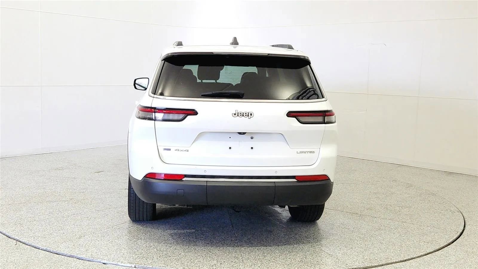 Used 2022 Jeep Grand Cherokee L Limited image 6