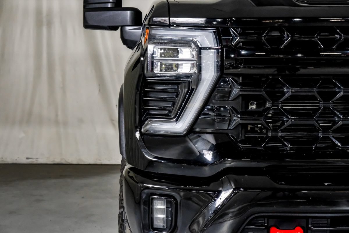 Used 2024 Chevrolet Silverado 2500 ZR2 AWD/4WD image 39