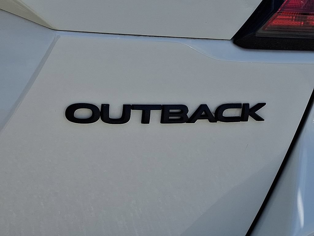 Used 2025 Subaru Outback Onyx Edition AWD/4WD image 30