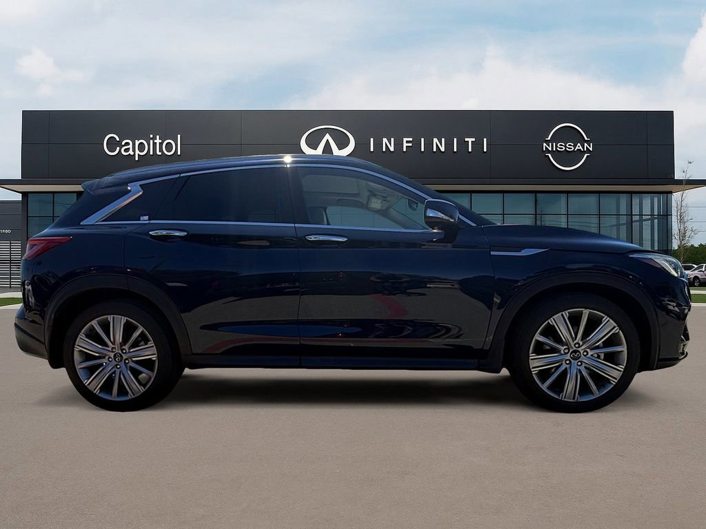 Used 2022 INFINITI QX50 Sensory image 4