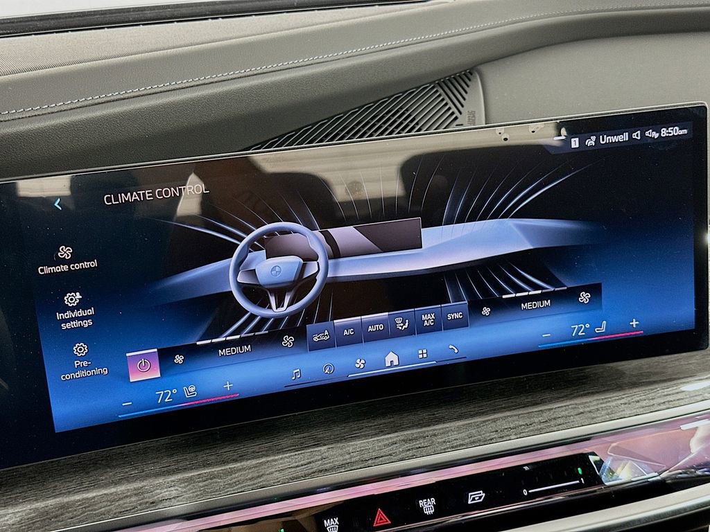 Used 2025 BMW i7 eDrive50 w/ Executive Package image 14