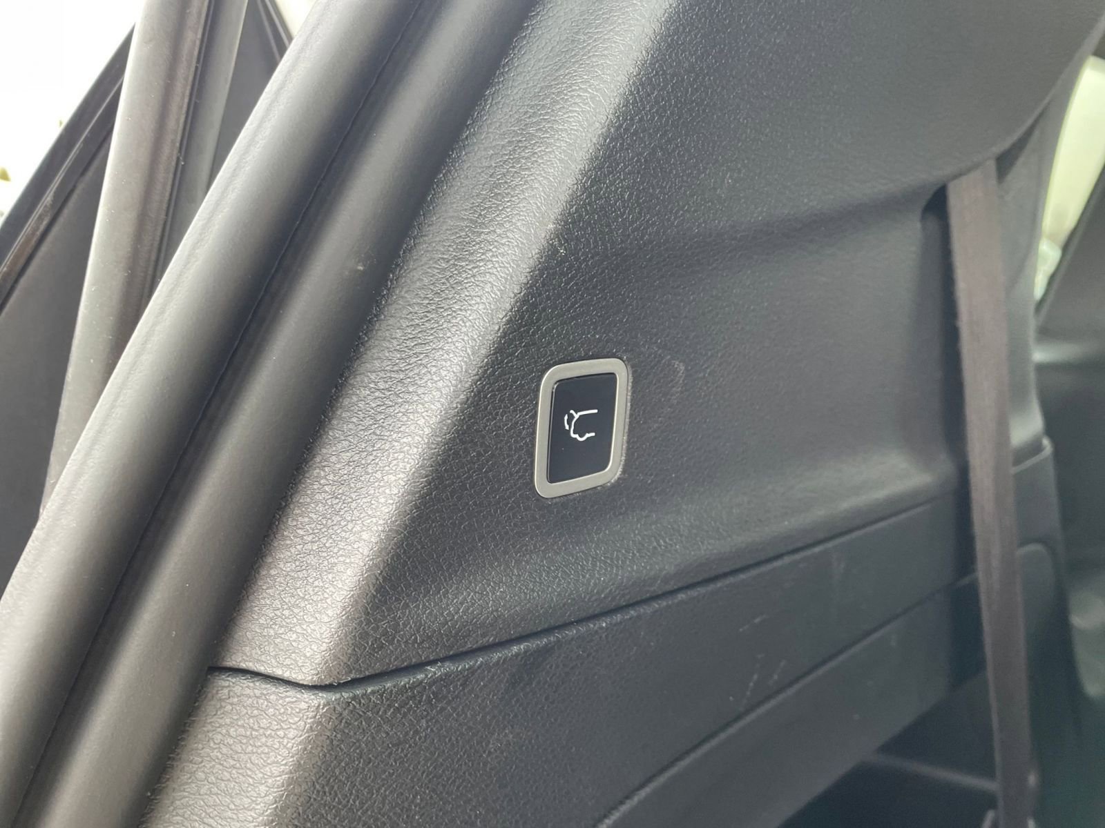 Used 2025 Chrysler Pacifica Select image 23