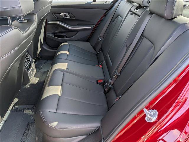Used 2025 BMW 330i Sedan w/ M Sport Package RWD image 26