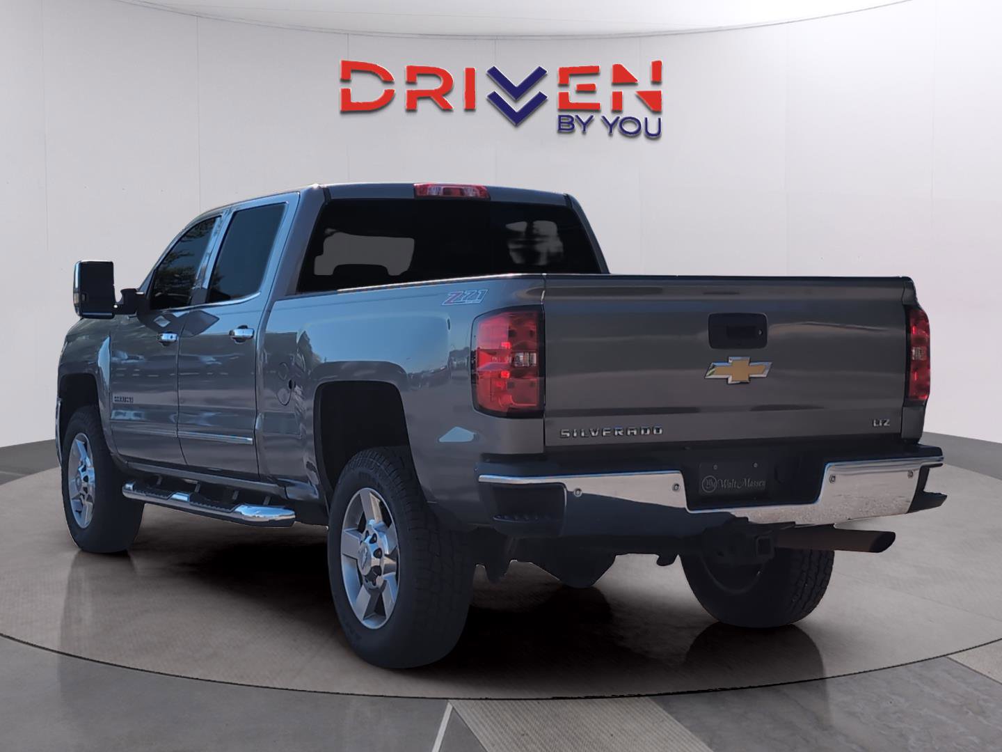 Used 2017 Chevrolet Silverado 2500 LTZ w/ Vortec Plus Package image 3
