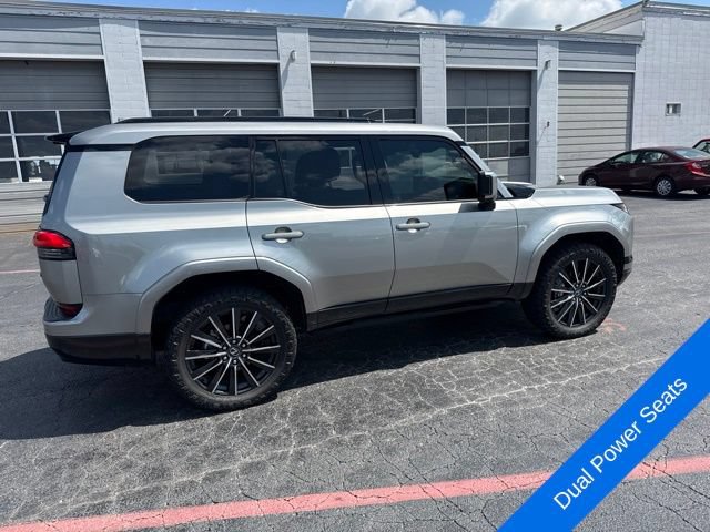 Used 2025 Lexus GX 550 AWD/4WD image 8