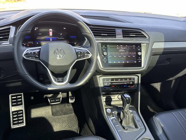 Used 2024 Volkswagen Tiguan SE R-Line image 6