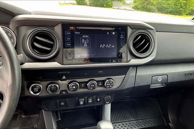 Used 2019 Toyota Tacoma TRD Off-Road AWD/4WD image 17