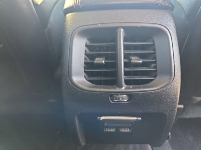 Used 2019 Jeep Cherokee Latitude Plus w/ Cold Weather Group image 34