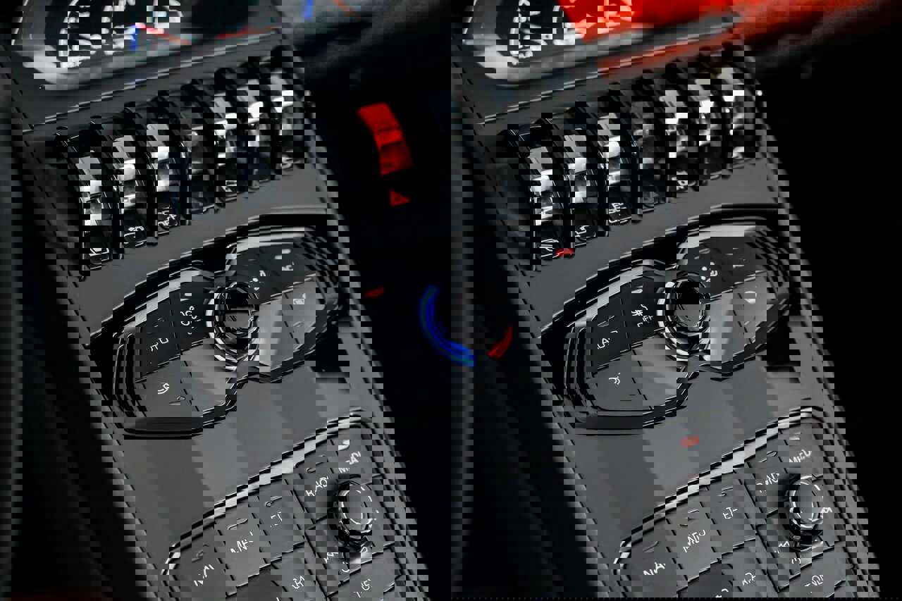 Used 2017 Lamborghini Huracan LP 610-4 image 32