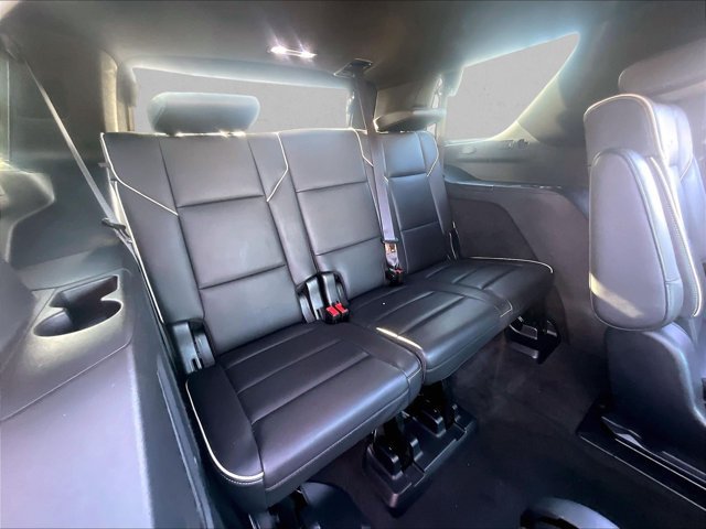 Used 2023 Cadillac Escalade Premium Luxury RWD image 29