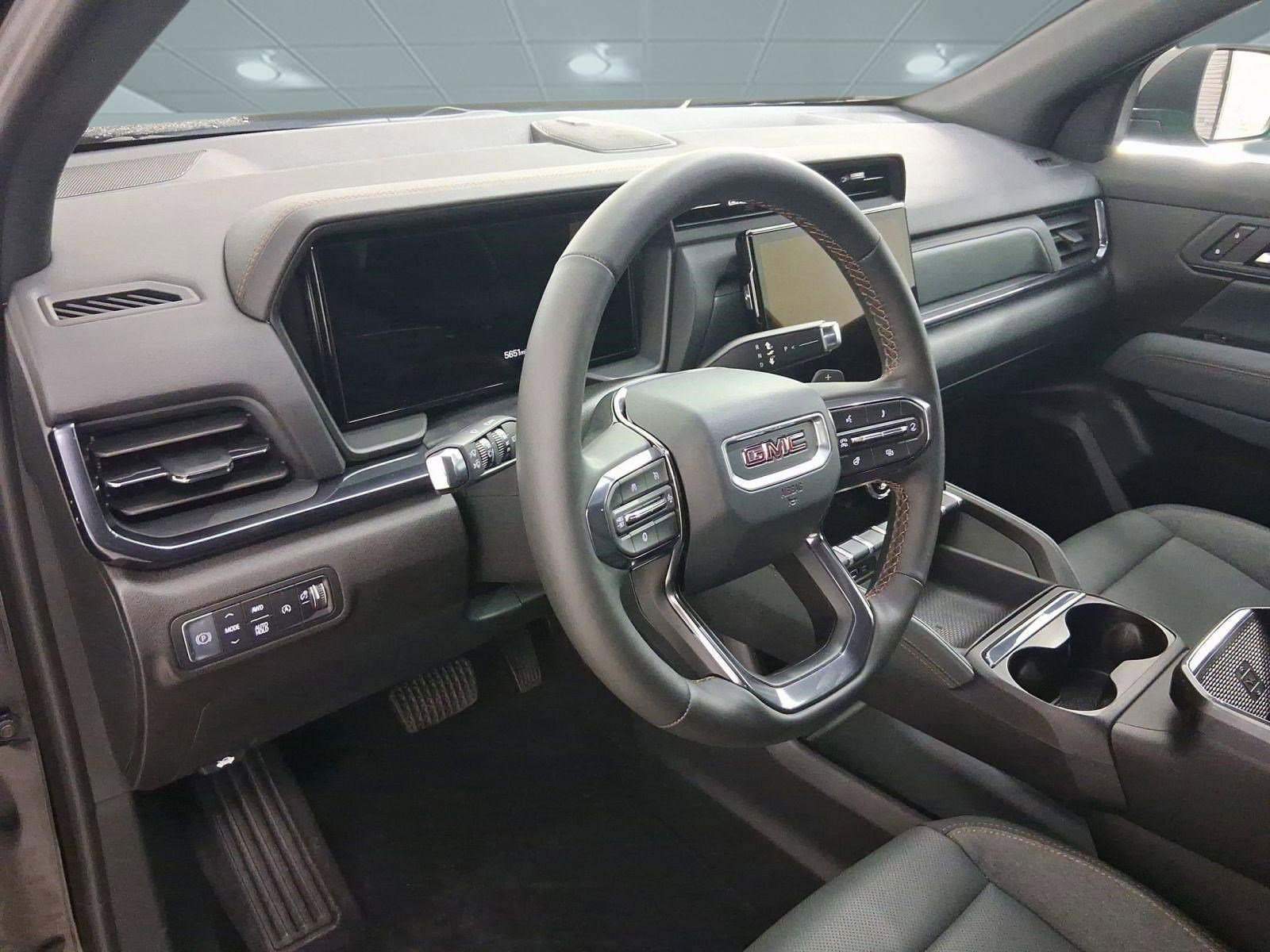 Used 2026 GMC Terrain AT4 w/ Convenience Package III image 4
