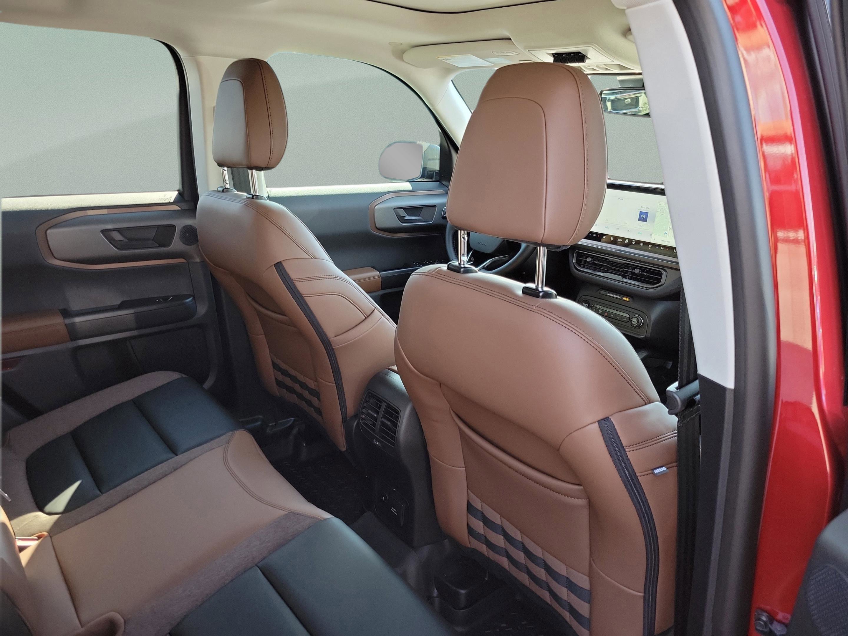New 2025 Ford Bronco Sport Outer Banks w/ Sasquatch Outer Banks Package AWD/4WD image 8