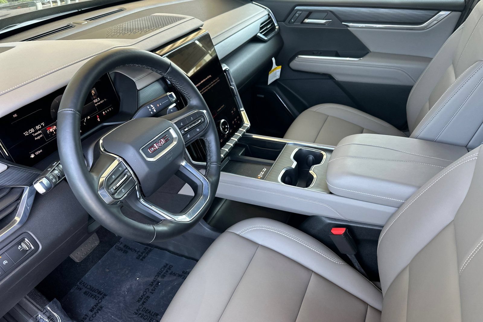 Used 2026 GMC Acadia Elevation w/ Elevation Premium Package FWD image 10