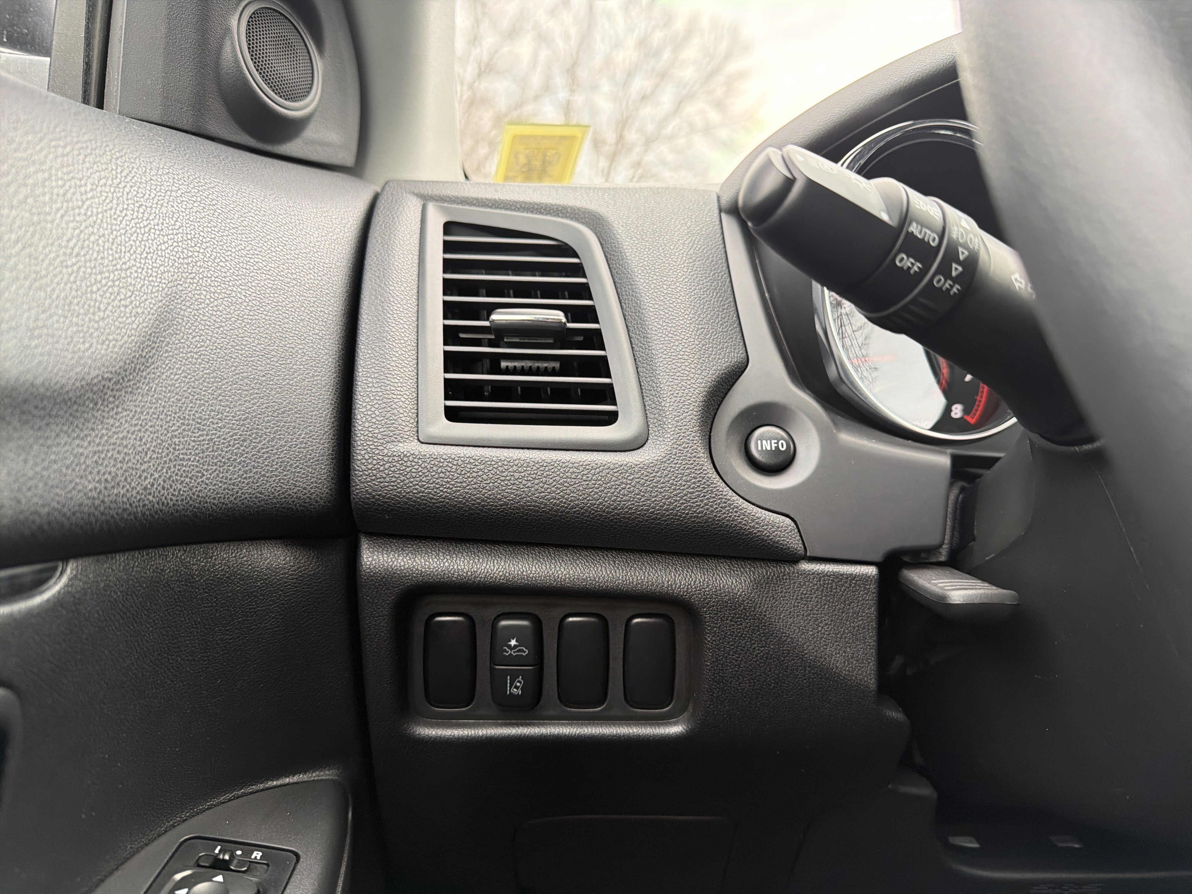 Used 2024 Mitsubishi Outlander Sport ES image 22