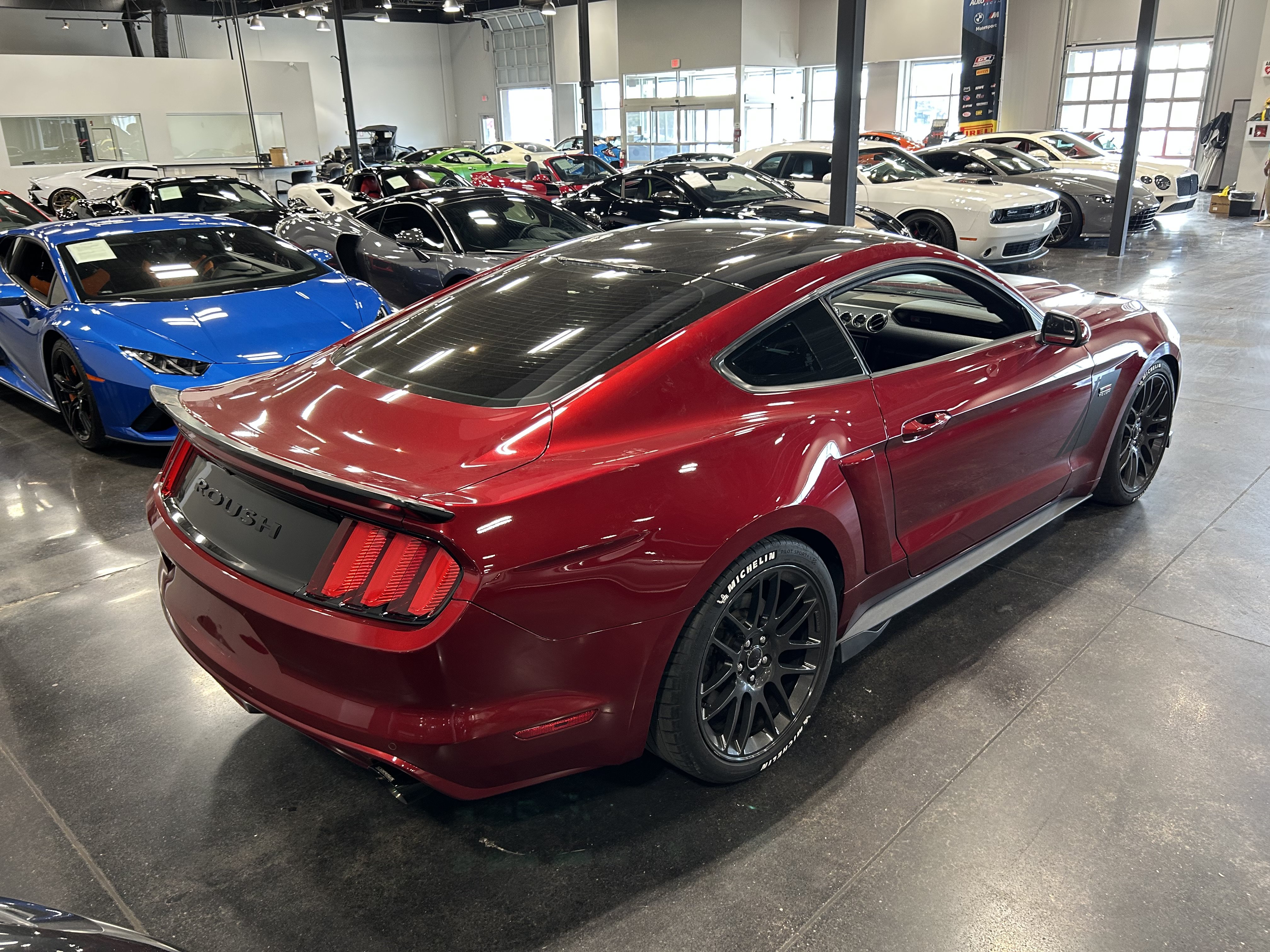 Used 2017 Ford Mustang GT w/ GT Performance Package RWD image 3