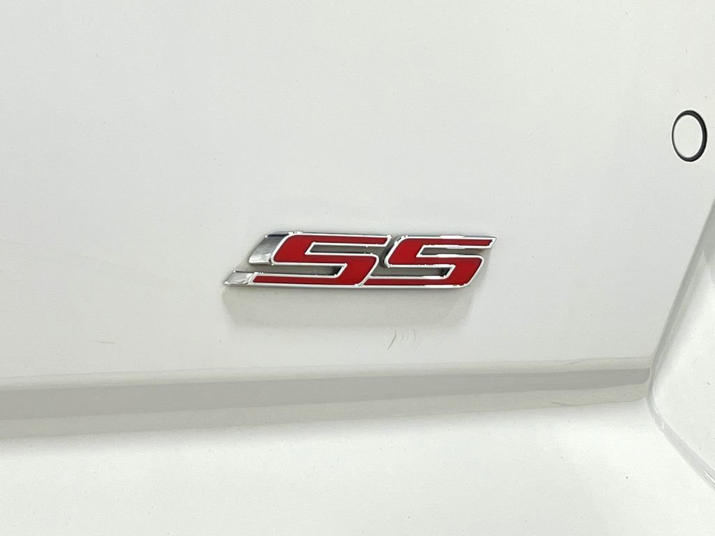 Used 2020 Chevrolet Camaro SS RWD image 40