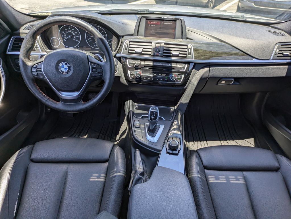 Used 2018 BMW 330i Sedan w/ Convenience Package RWD image 17