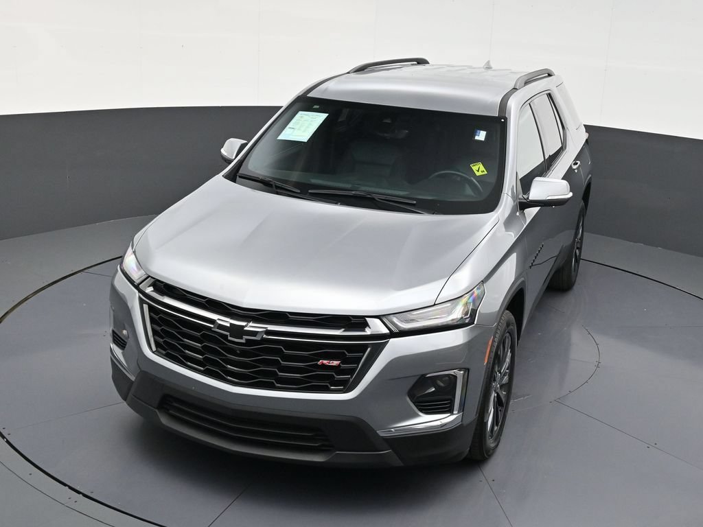 Used 2023 Chevrolet Traverse RS FWD image 16