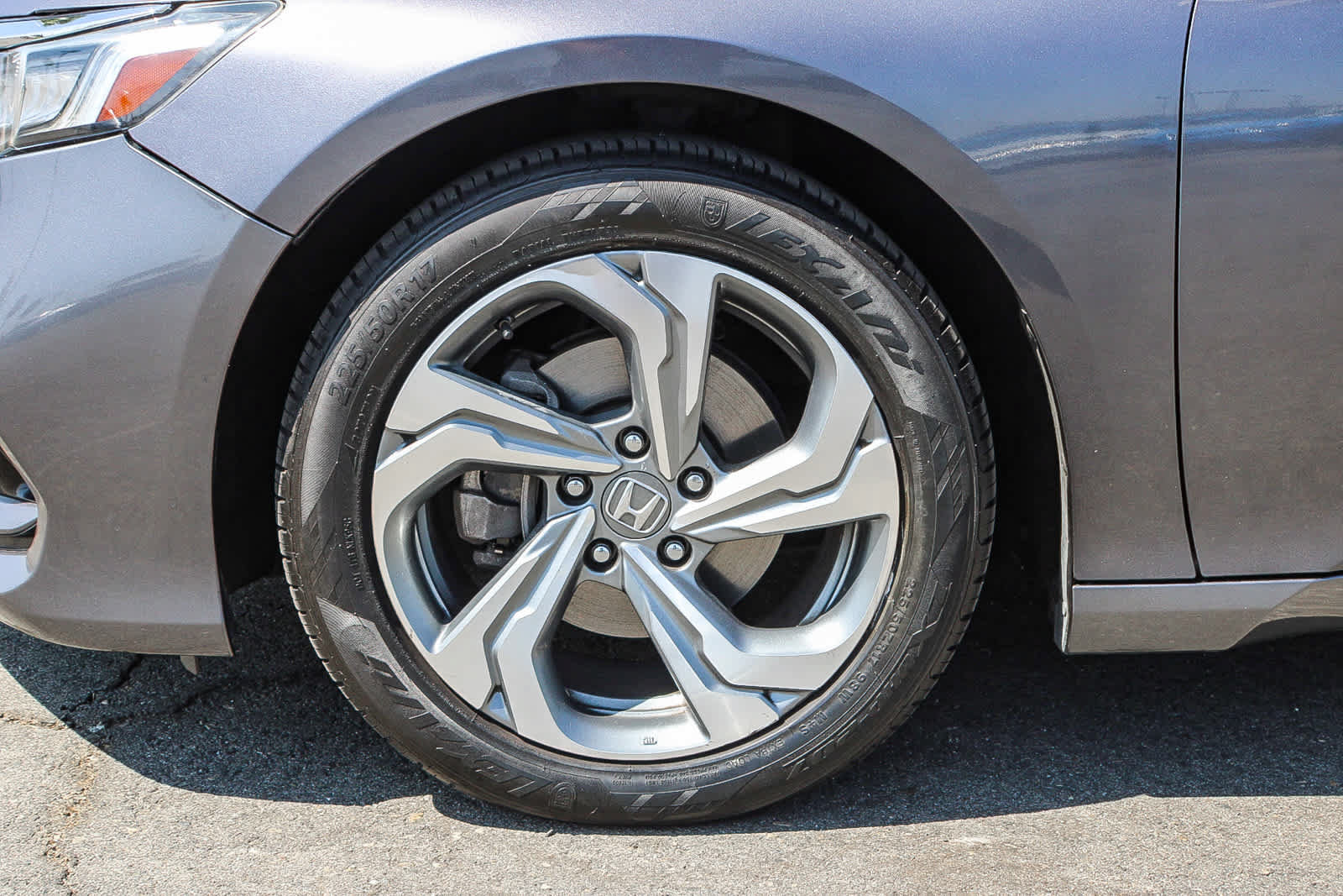 Certified 2018 Honda Accord EX-L image 11