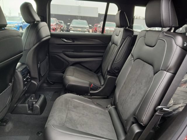 New 2025 Jeep Grand Cherokee L Laredo AWD/4WD image 12