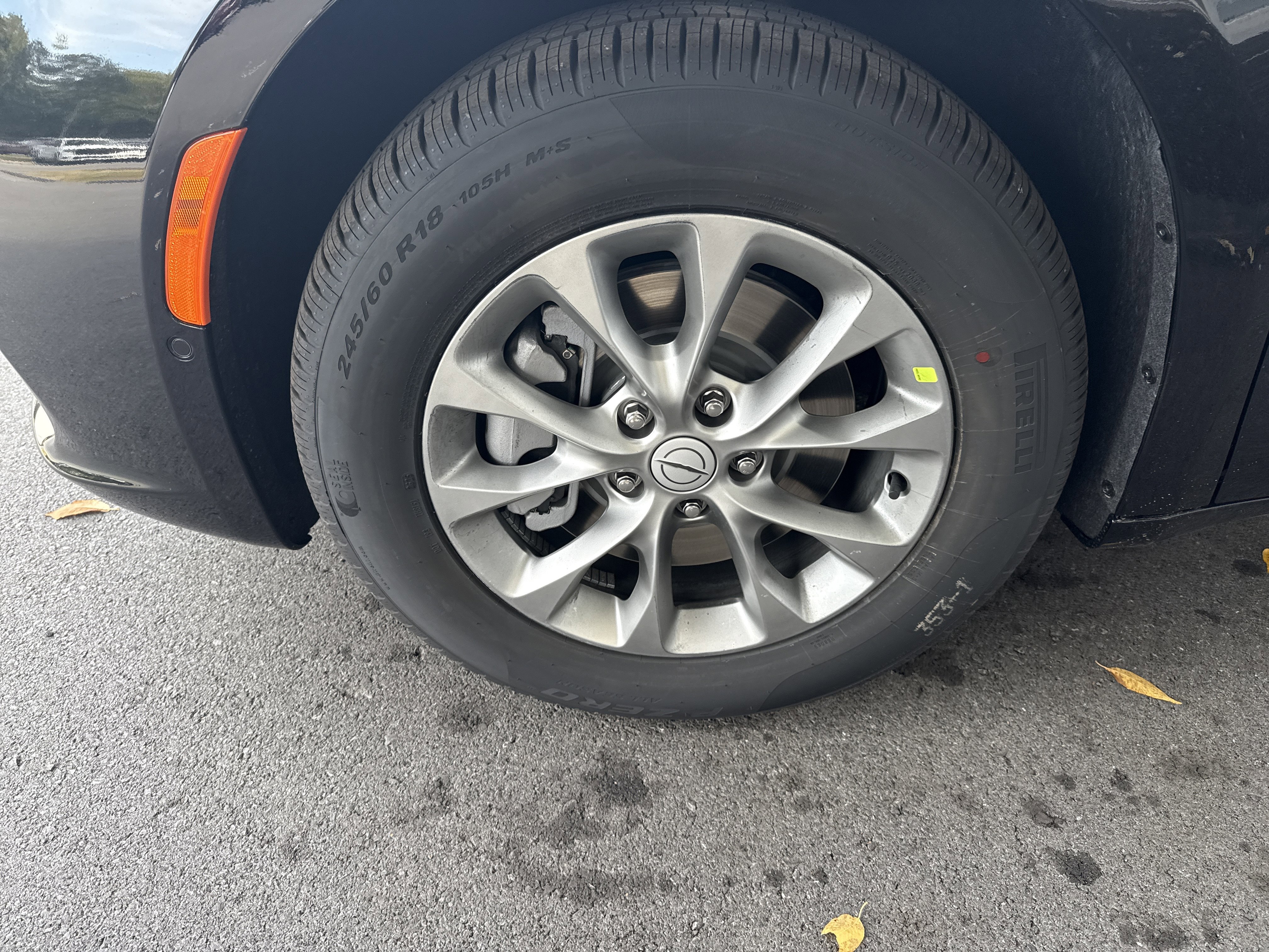 New 2026 Chrysler Pacifica Select image 11