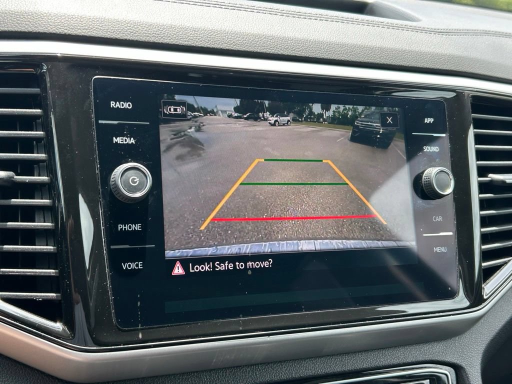 Certified 2023 Volkswagen Atlas SE FWD image 33