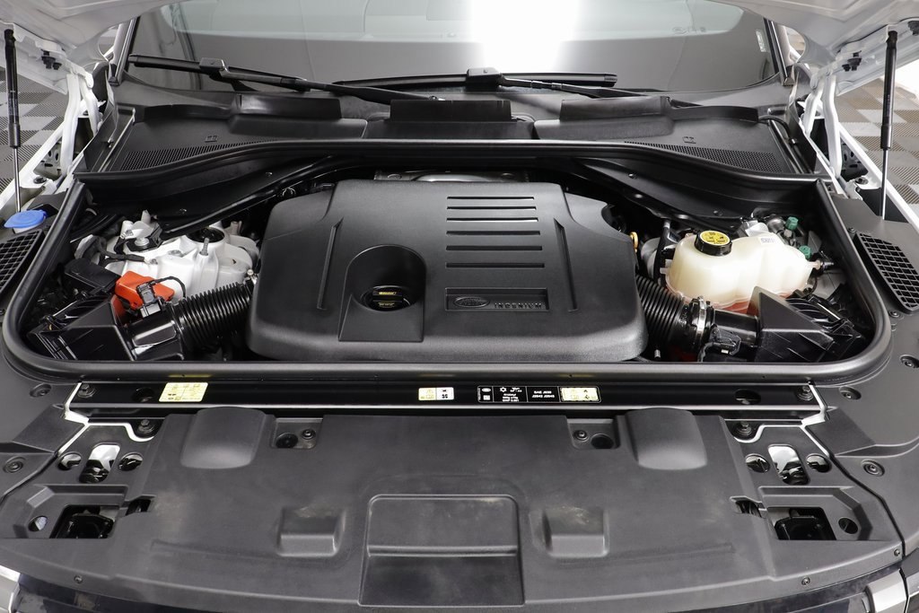 Certified 2025 Land Rover Range Rover Sport SE image 23