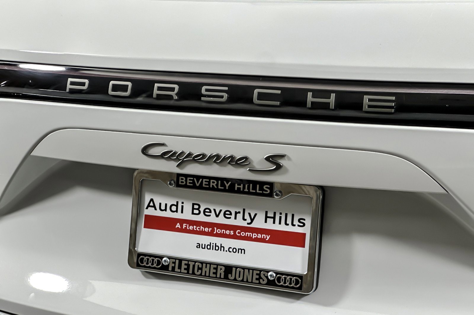 Used 2023 Porsche Cayenne S Platinum w/ Premium Package Plus image 26