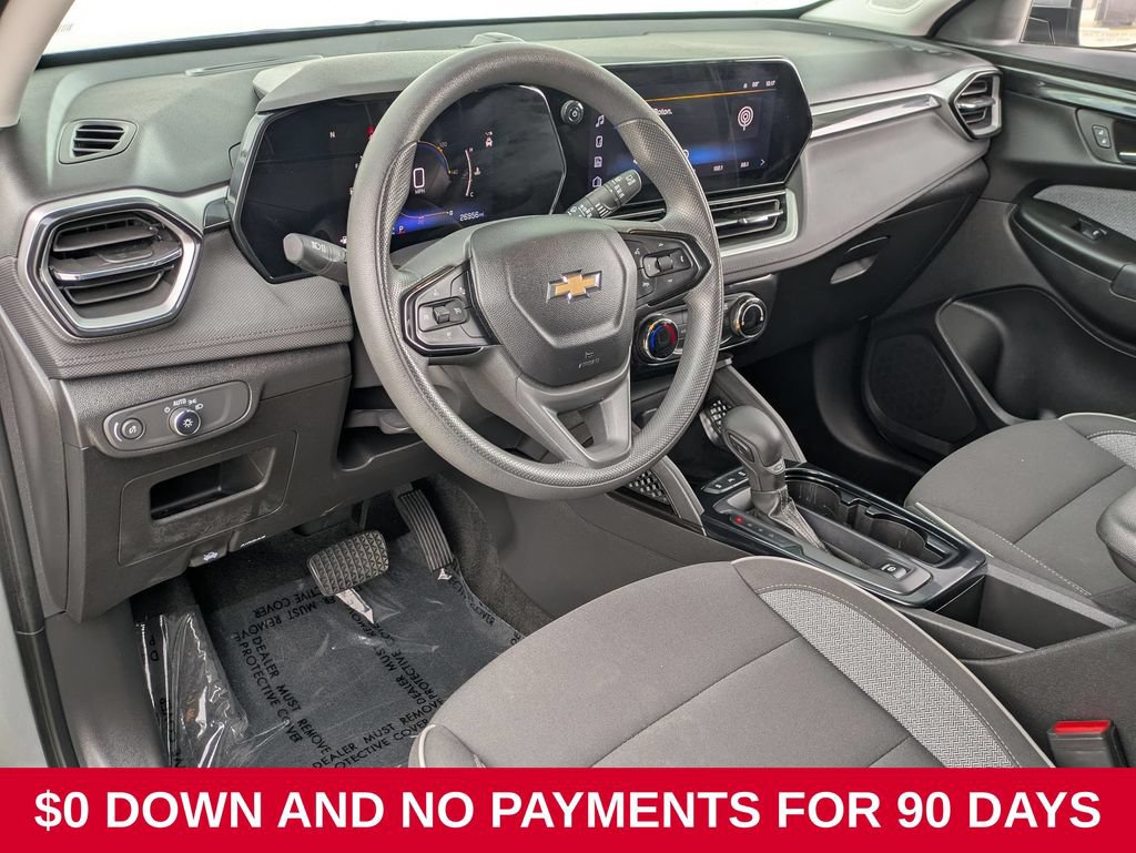 Used 2025 Chevrolet TrailBlazer LT AWD/4WD image 14