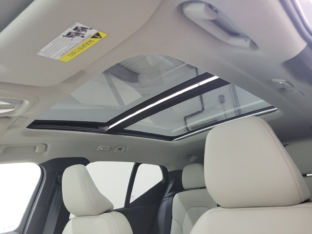 Used 2018 Volvo XC60 T5 Inscription w/ Convenience Package AWD/4WD image 36