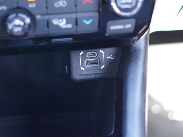 Used 2023 Jeep Compass Limited AWD/4WD image 28
