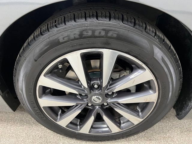 Used 2017 Nissan Altima 2.5 SL w/ Moonroof Package image 17