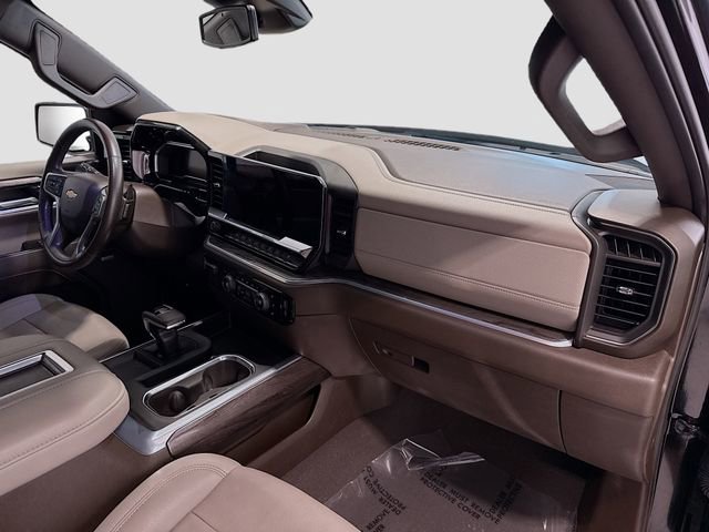 Certified 2022 Chevrolet Silverado 1500 LTZ w/ LTZ Convenience Package II AWD/4WD image 27