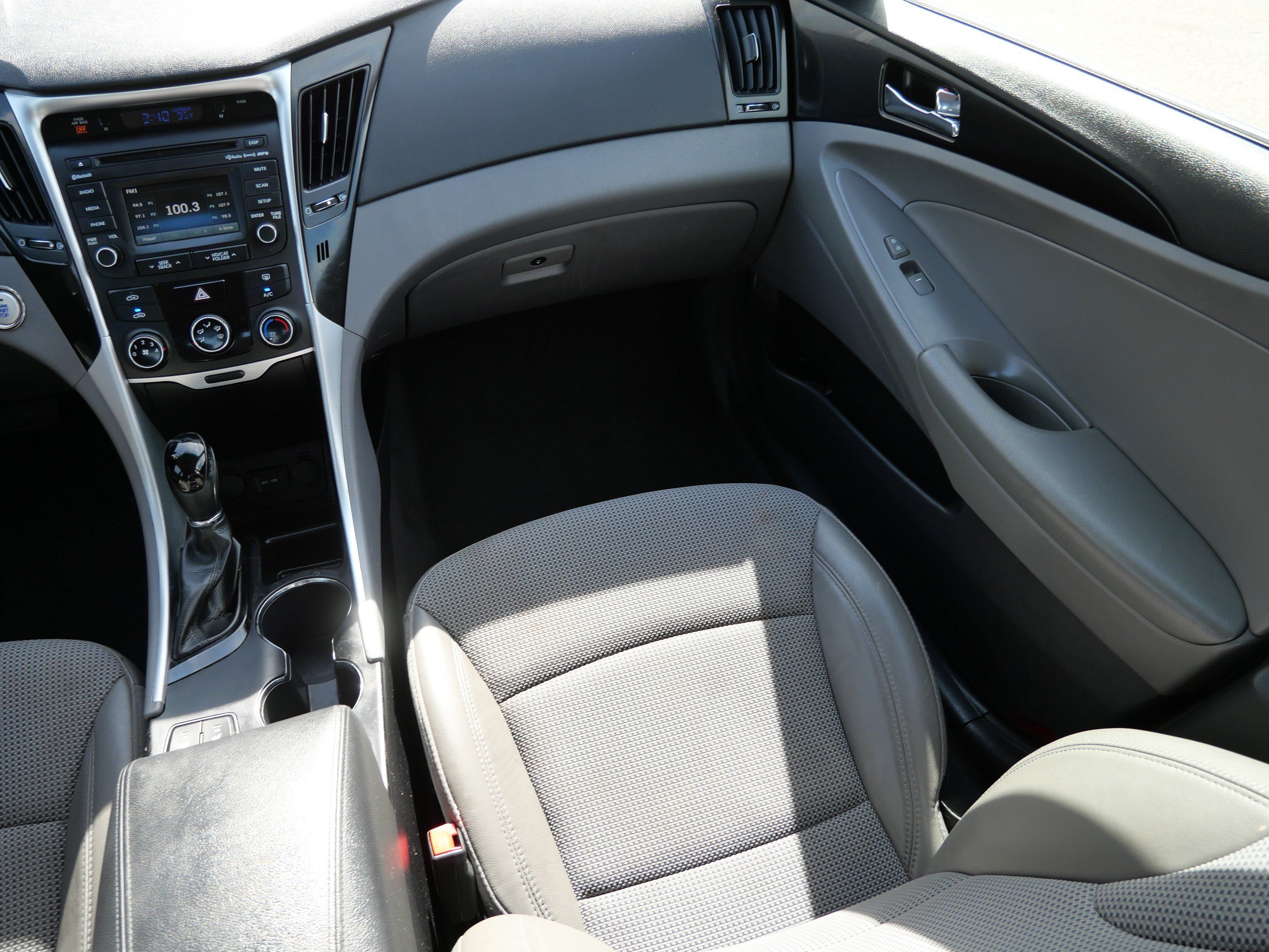 Used 2014 Hyundai Sonata SE FWD image 11