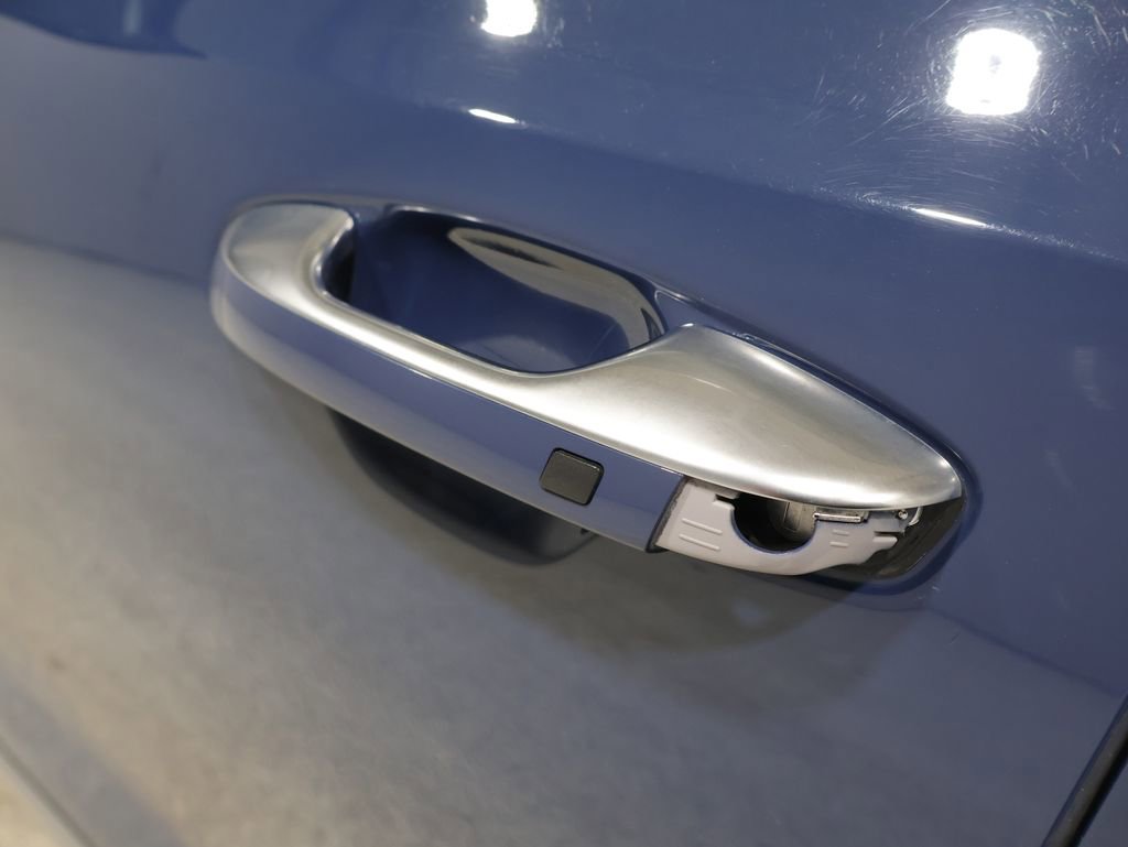 Used 2025 Kia Telluride S image 10