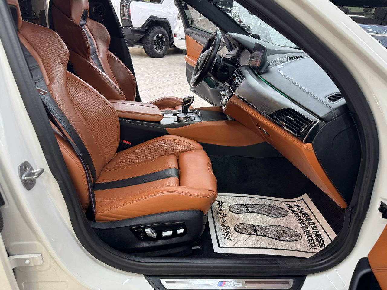 Used 2020 BMW M5 w/ Executive Package image 50