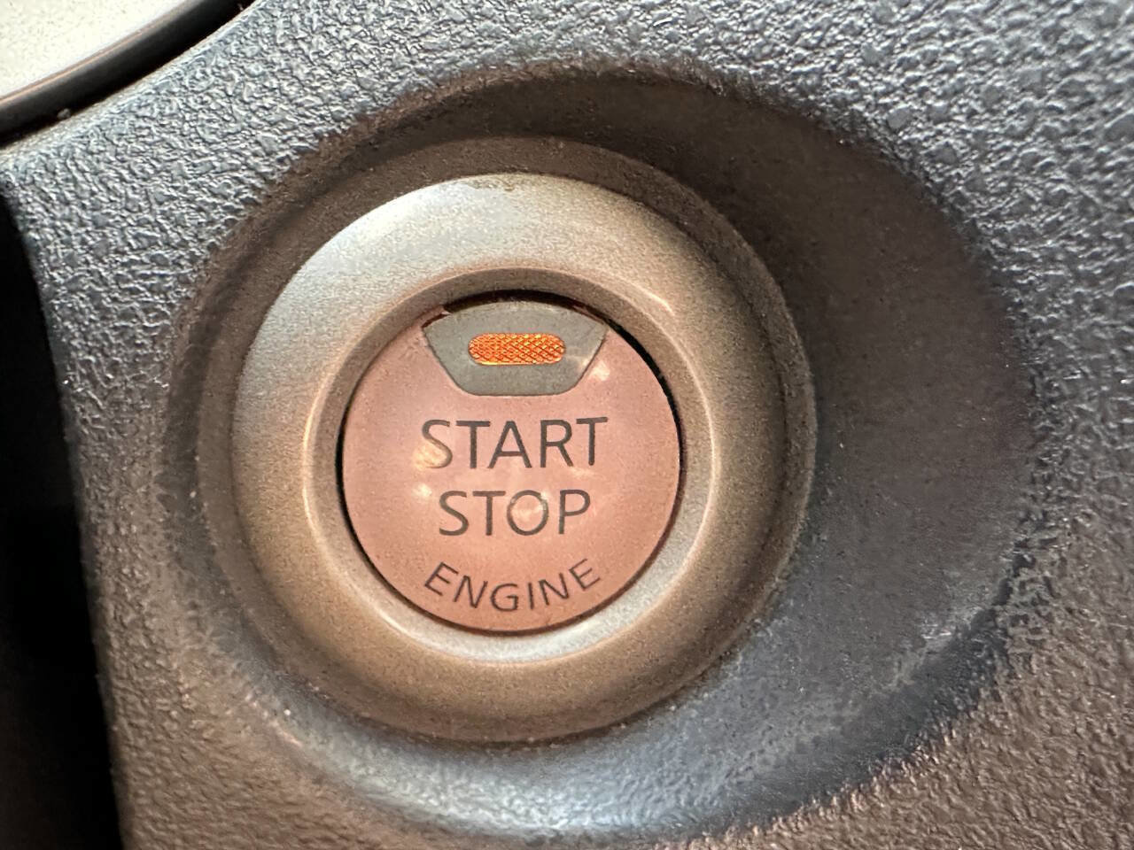 Used 2013 Nissan Juke SL image 22