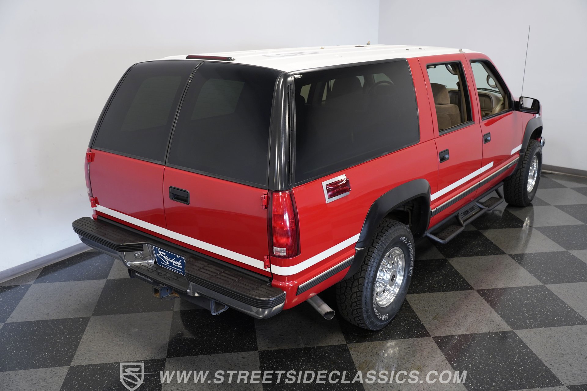 Used 1999 Chevrolet Suburban 2500 w/ Preferred Equipment Group 2 AWD/4WD image 29
