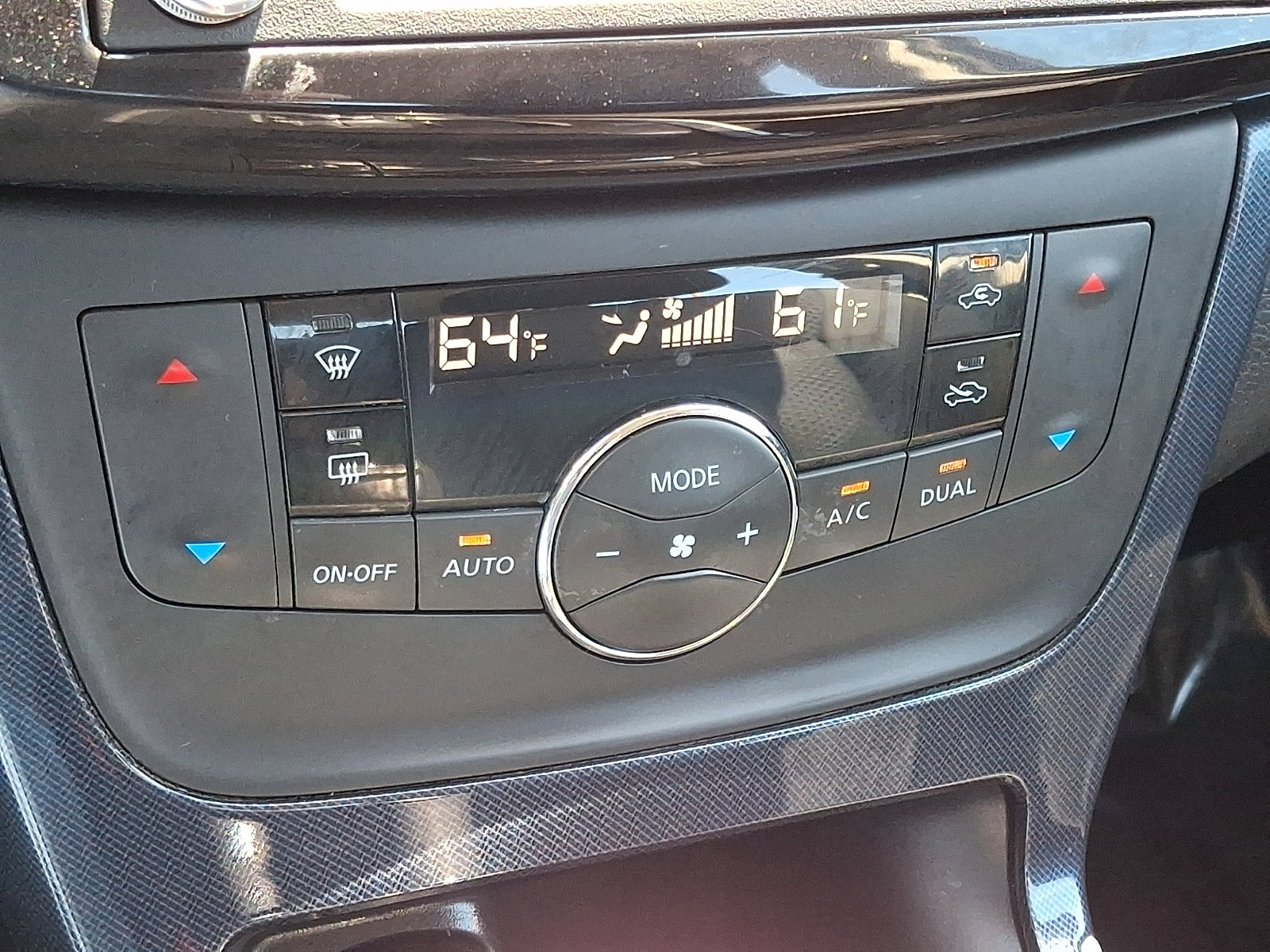 Used 2019 Nissan Sentra SR FWD image 15