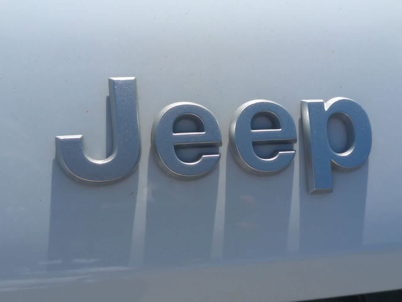 New 2026 Jeep Grand Cherokee Laredo X AWD/4WD image 12