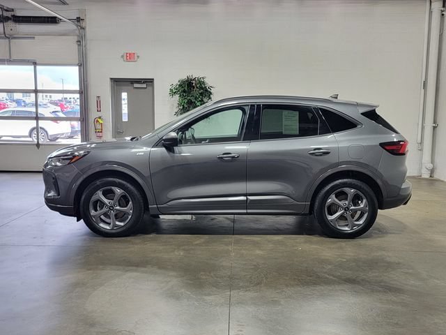 Used 2023 Ford Escape ST-Line AWD/4WD image 8
