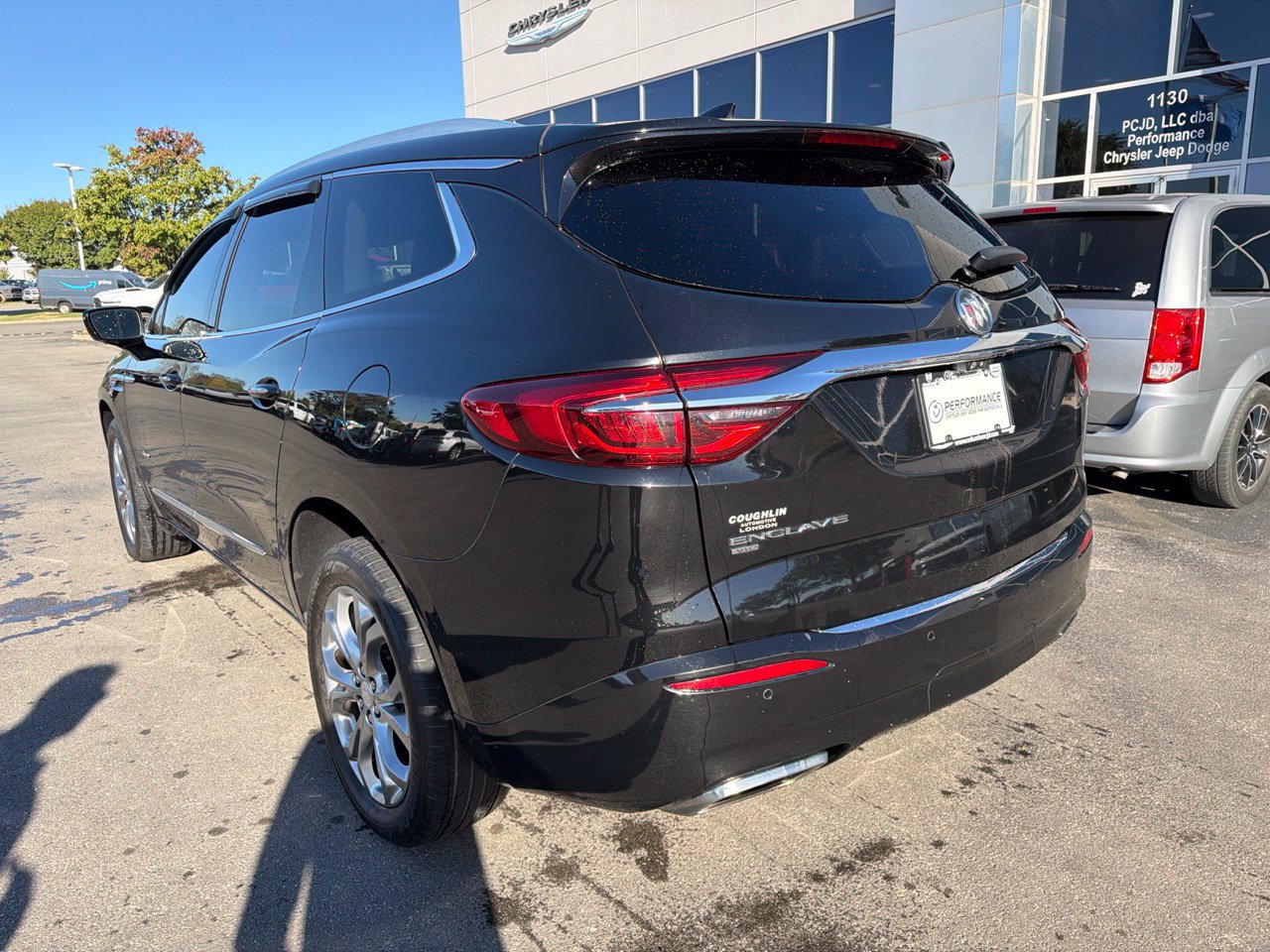 Used 2020 Buick Enclave Avenir w/ Avenir Technology Package AWD/4WD image 7