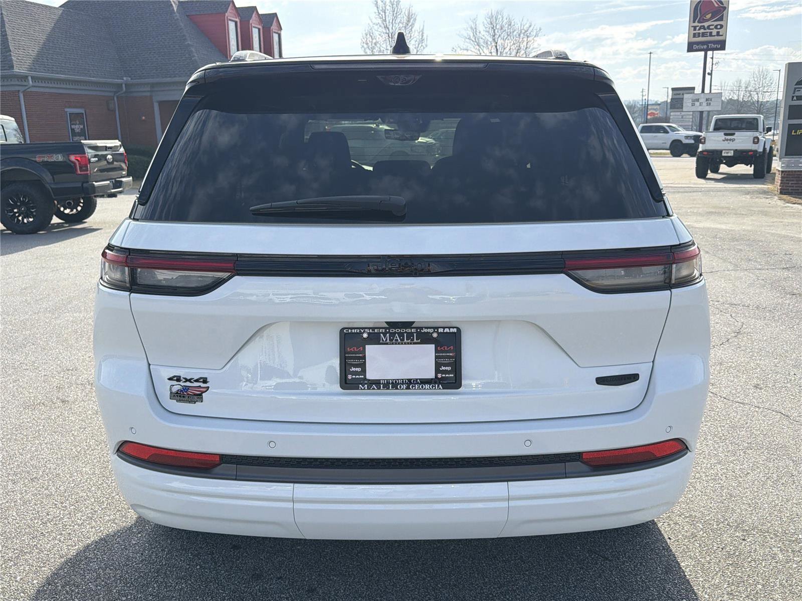 New 2026 Jeep Grand Cherokee Summit image 5