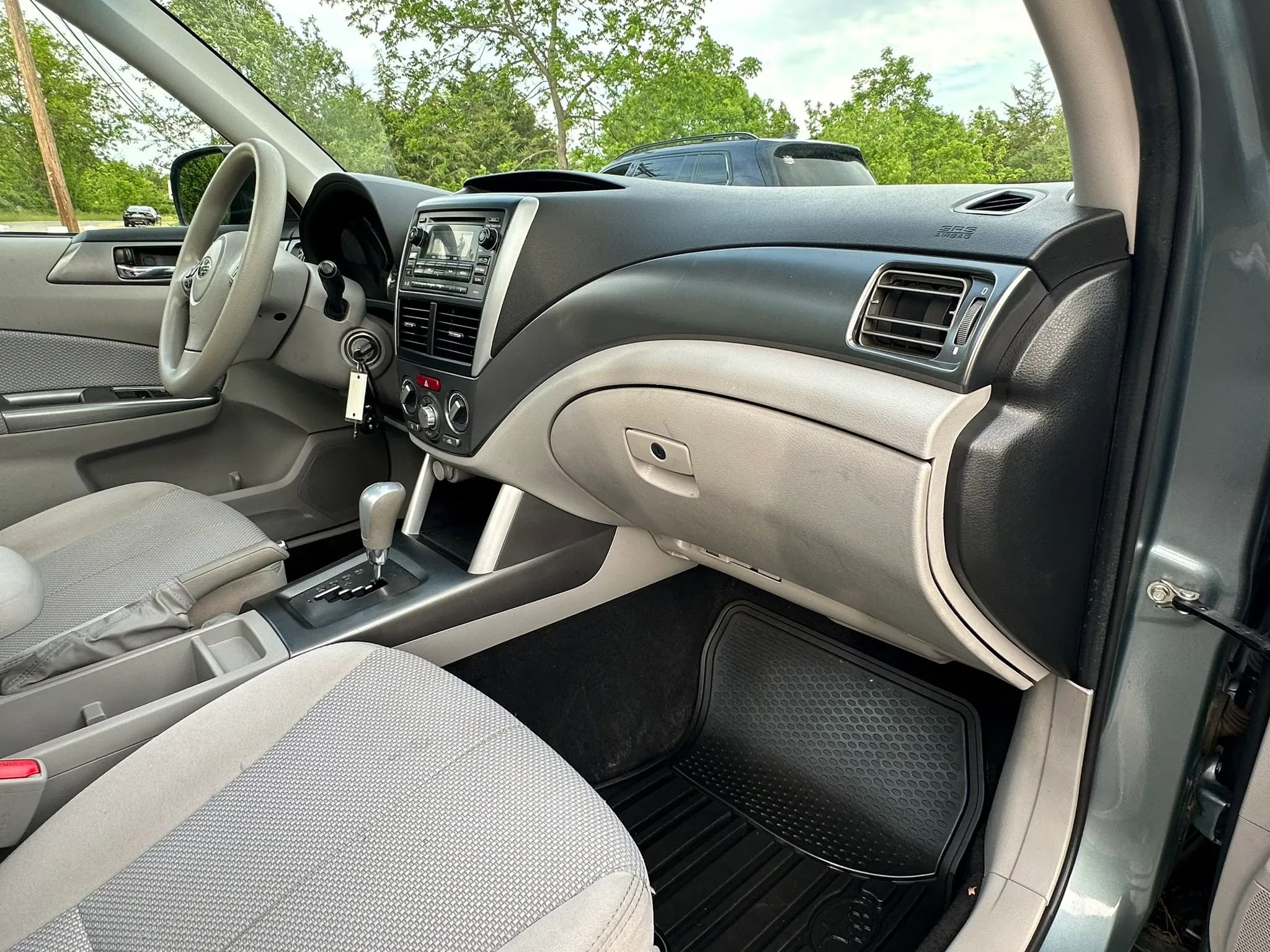 Used 2011 Subaru Forester 2.5X Premium w/ All-Weather Pkg AWD/4WD image 12