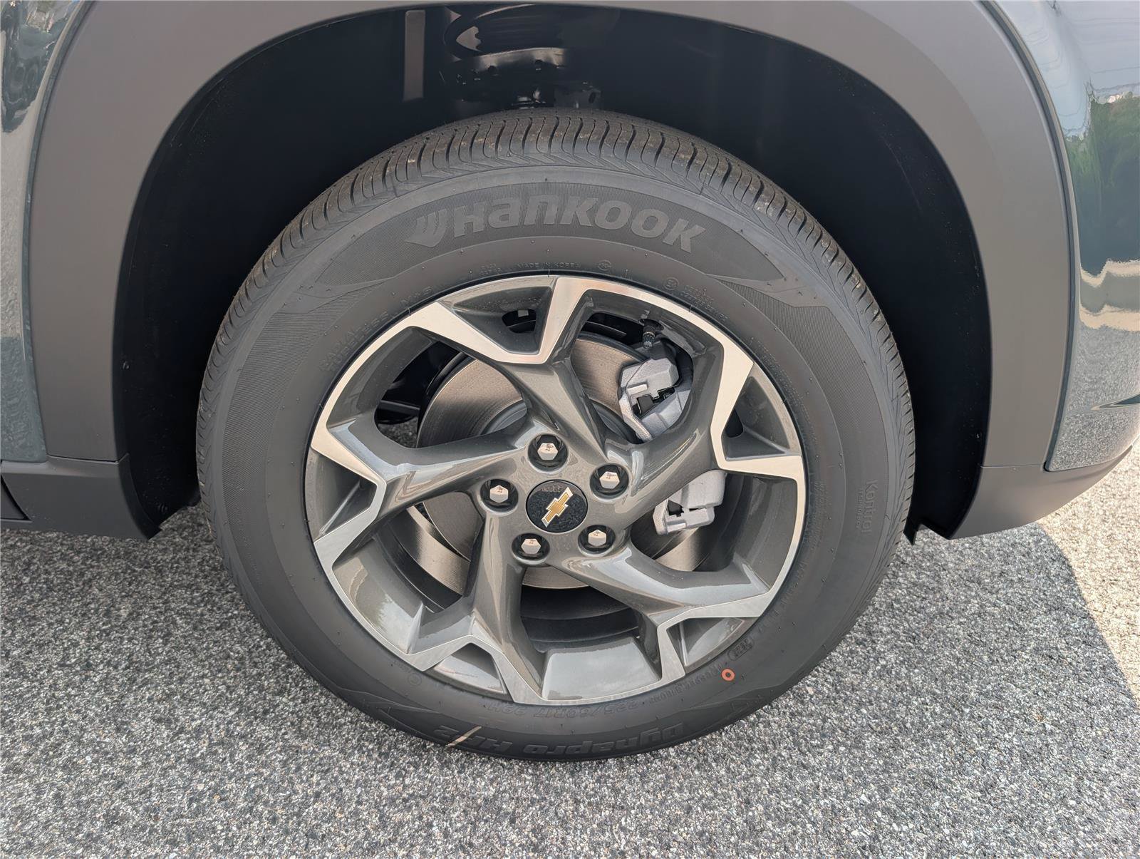 New 2026 Chevrolet Trax LT FWD image 5