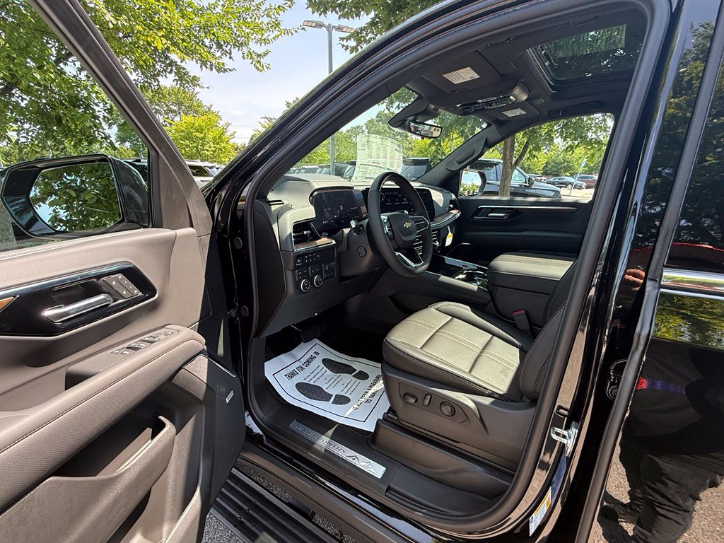 New 2026 Chevrolet Tahoe High Country AWD/4WD image 14